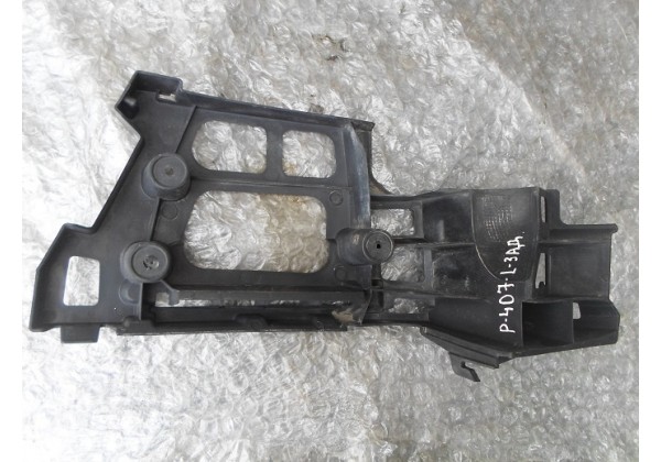 кріплення заднього бампера ліве Peugeot 407, 1.6hdi, 9647553780